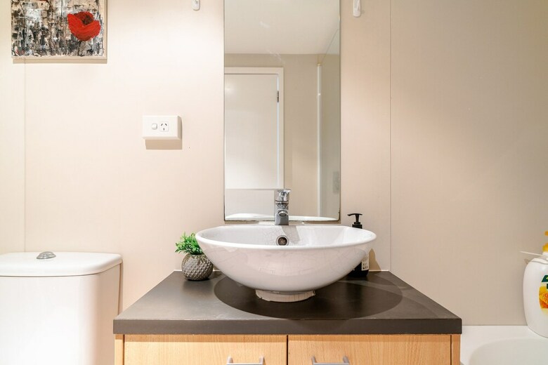 Warm & Cosy Two-bedroom Apartment In Cbd