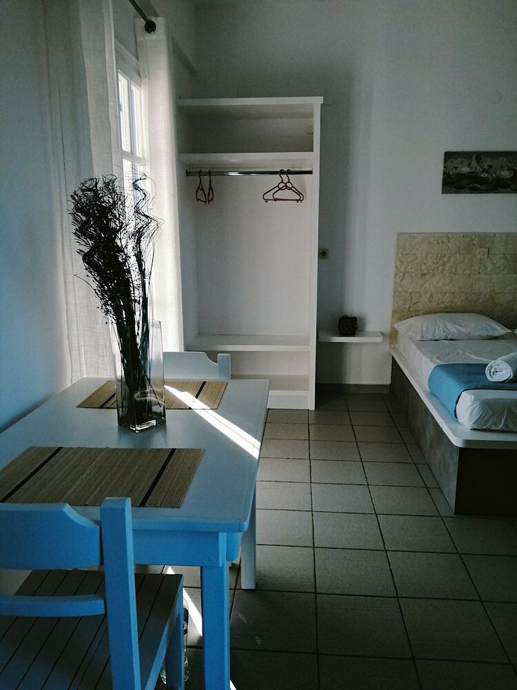 Paros King Luxury Apartments