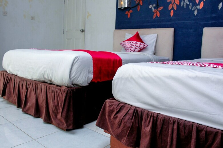 Hotel Oyo 2359 Bayfront Karnadia