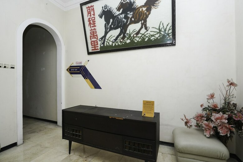 Hotel Spot On 2483 Salju Korea Residence