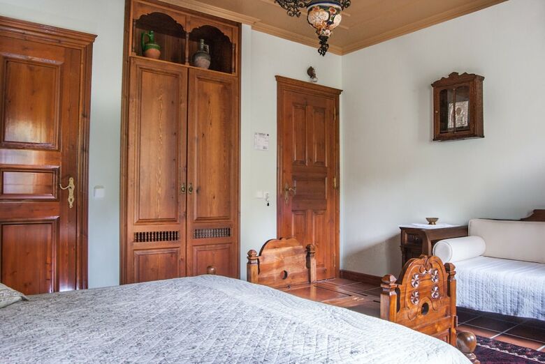 Hotel Viraggas