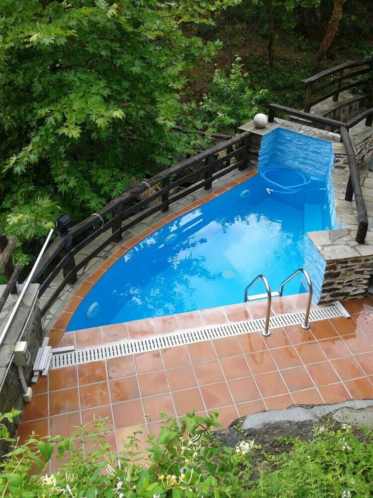 Hotel Viraggas