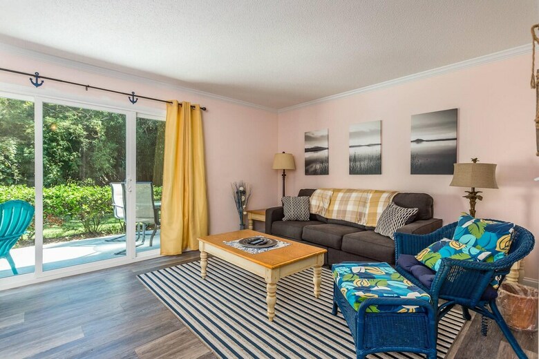 Ocean Walk Three Bedrooms By Hodnett Cooper