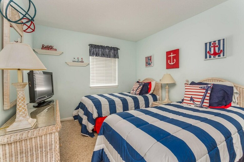 Ocean Walk Three Bedrooms By Hodnett Cooper