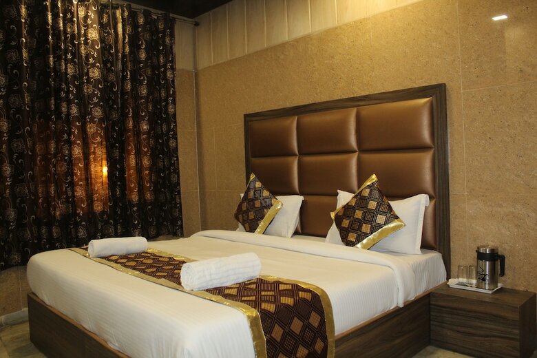 Hotel Smile Residency