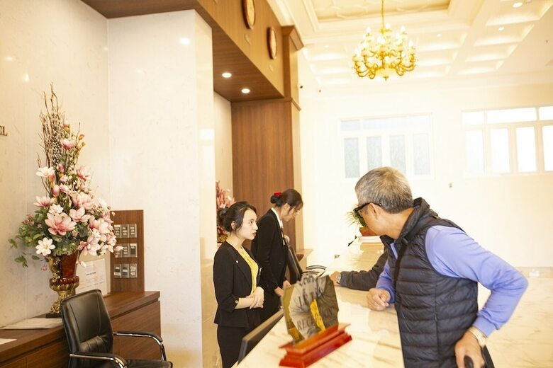 Mai Vang II Hotel