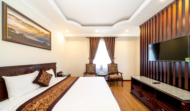 Mai Vang II Hotel