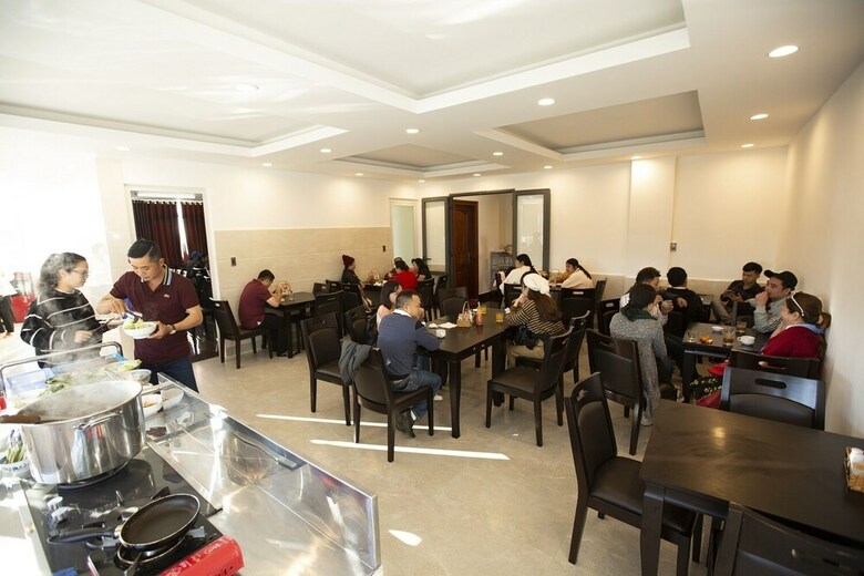 Mai Vang II Hotel