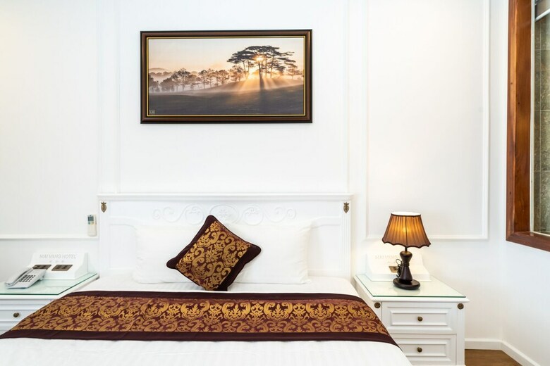 Mai Vang II Hotel