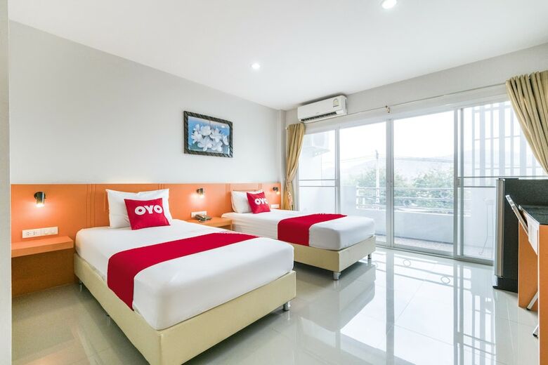 Hotel Oyo 689 Treeyapat Place