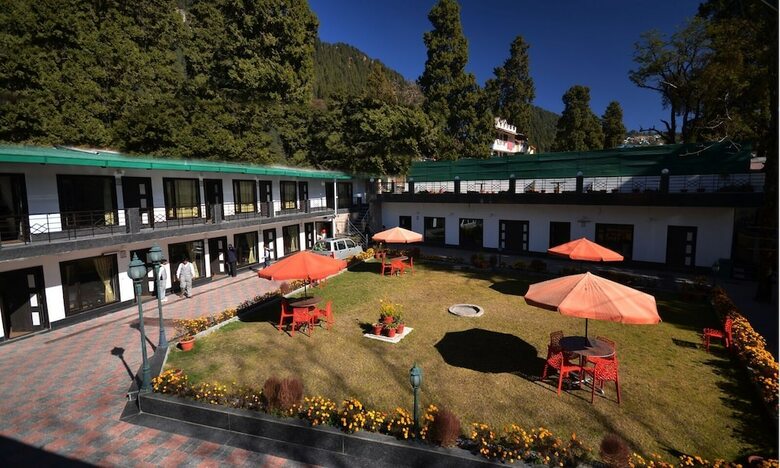 Hotel Raj Bilas Palace