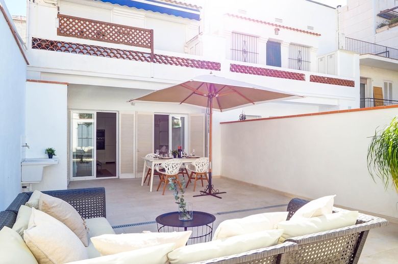 San Sebastian Apartment With Patio