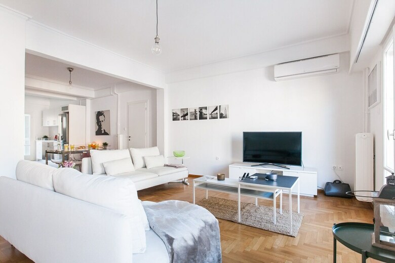 Apartamentos Chill Like A Local In Condo
