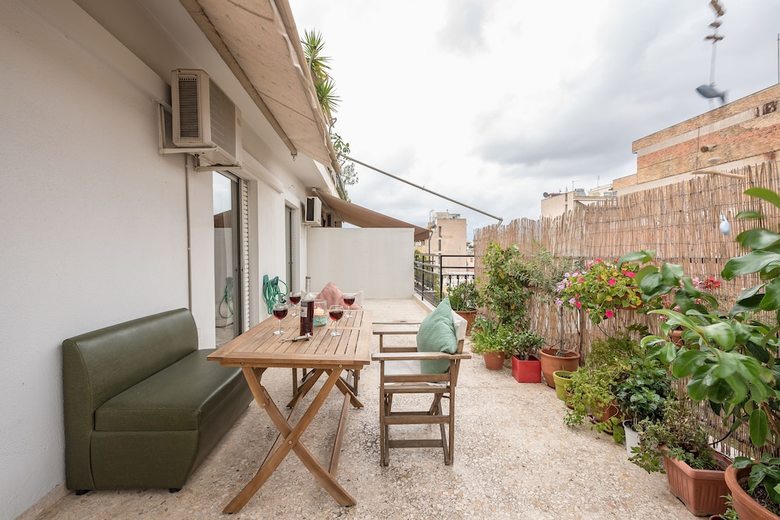 Apartamentos Keramikos Flower Power Residence