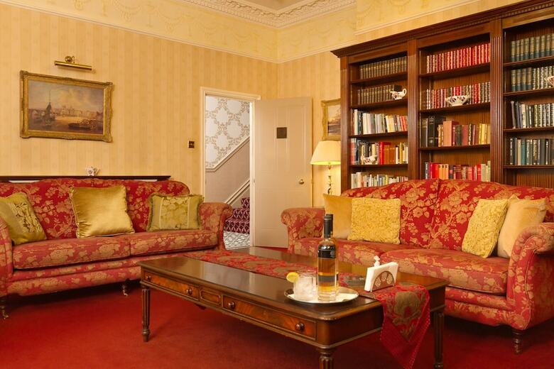 Lincoln House Hotel