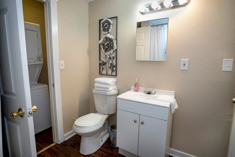 Apartamento Cozy Downtown Guest House 2br/1ba Sleeps 8