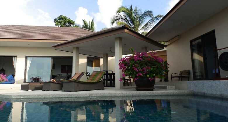 1 Bedroom Seaview Villa Anthong Hills