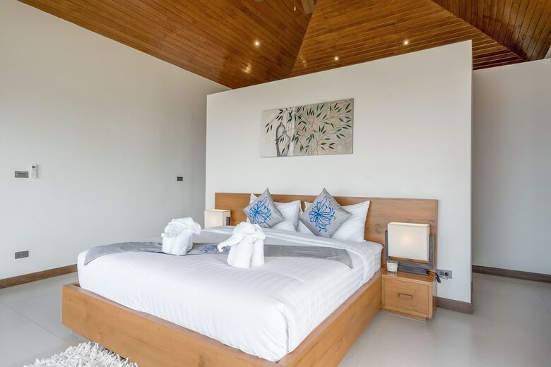 4 Bedroom Sea View Villa Bubbles