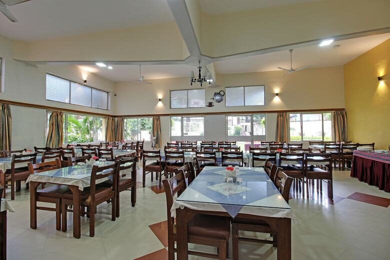 Hotel Sunset Inn Mount Abu With Swimming Pool