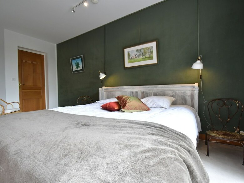 Villa With Private Swimming Pool In A Rural Area, Just Outside Decize