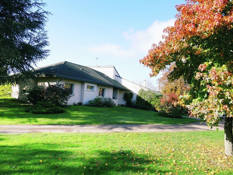 Villa With Private Swimming Pool In A Rural Area, Just Outside Decize