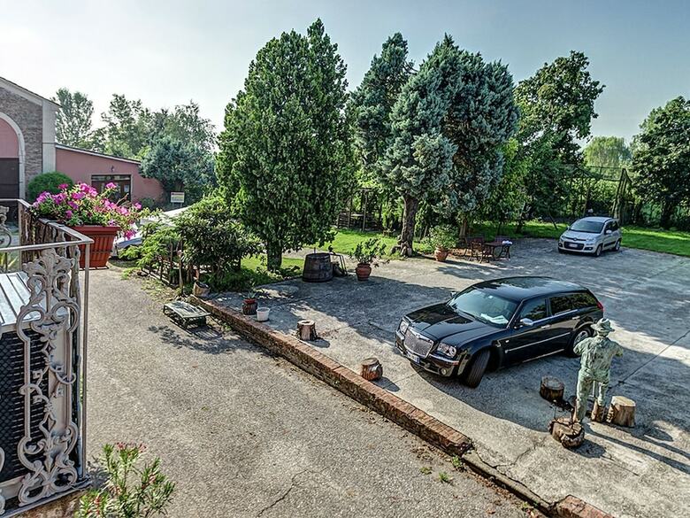 Agroturismo Cozy Farmhouse In Veneto With Shared Pool