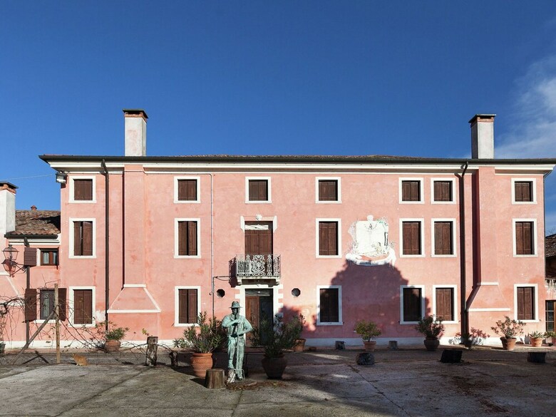 Agroturismo Cozy Farmhouse In Veneto With Shared Pool