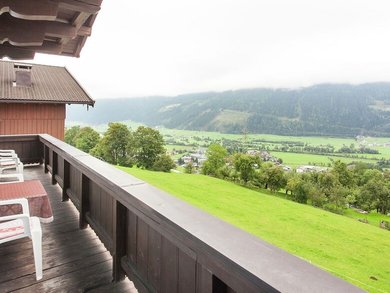 Sunny Hillside Apartment In Mittersill Near Ski Area