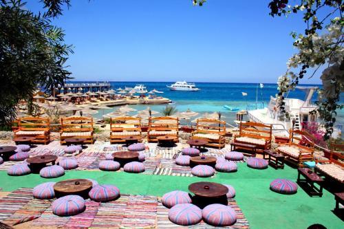 Hotel King Tut Aqua Park Beach Resort