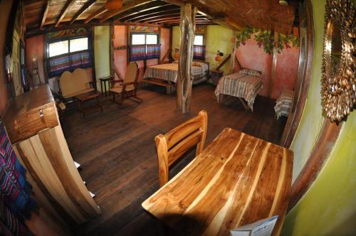 Hotel Azuluna Ecolodge