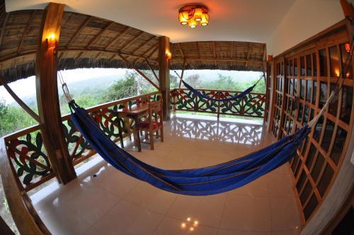 Hotel Azuluna Ecolodge