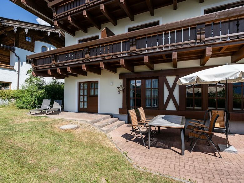 Luxurious Apartment In F�rth With Pool