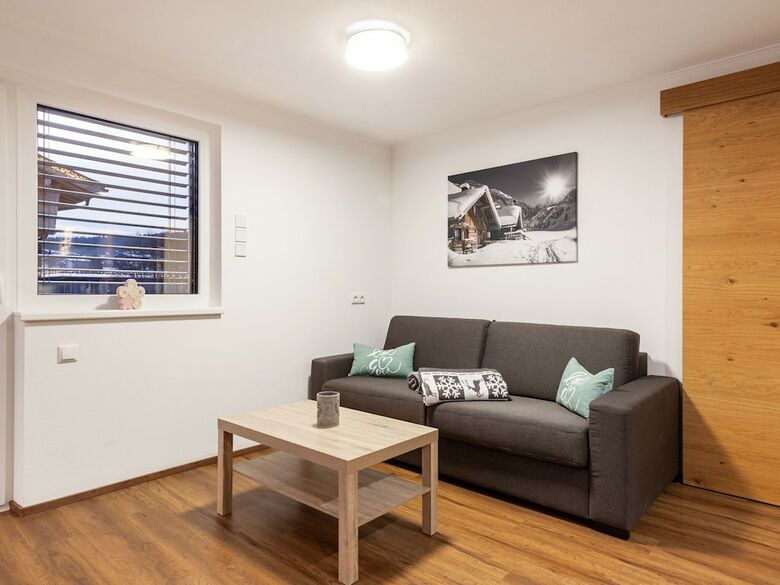 Cozy Apartment In Neukirchen Am Gro�venediger With Terrace
