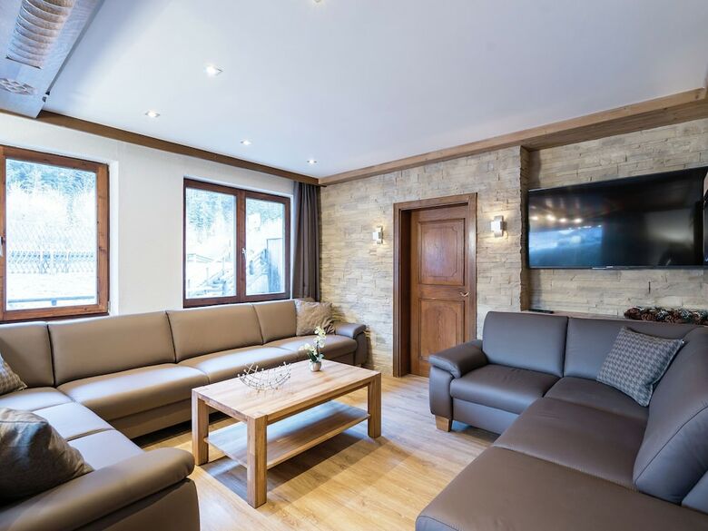 Lovely Chalet With Sauna In Saalbach-hinterglemm