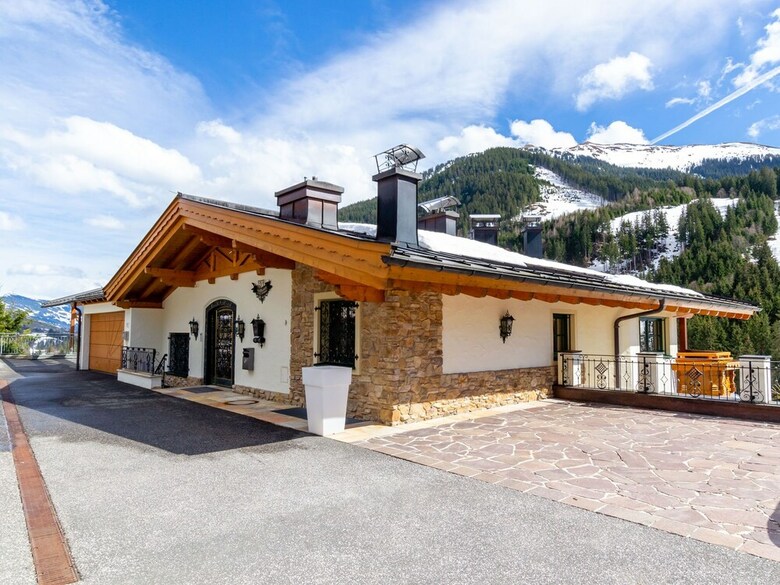 Cozy Apartment In Saalbach-hinterglemm With Sauna