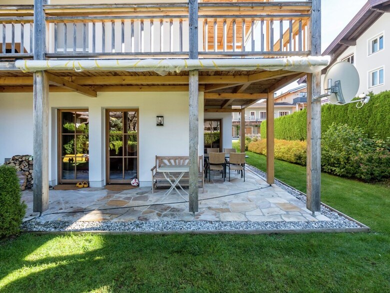 Charming Apartment In Kirchberg With Private Garden