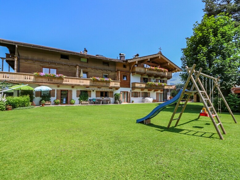 Spacious Apartment In Kitzbuhel With Balcony