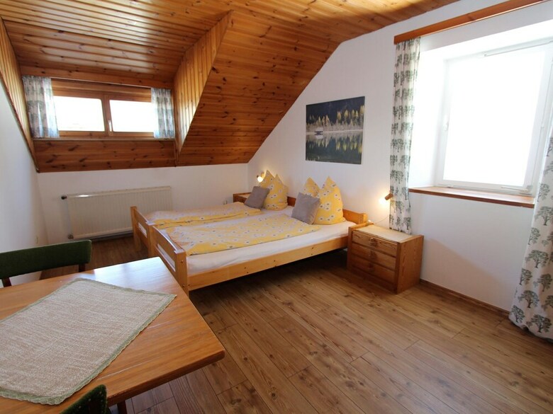 Spacious Holiday Home In Pfaffenberg With Garden