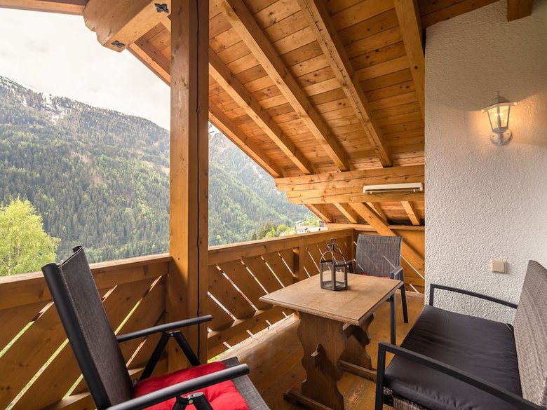 Mountain View Apartment In Strengen Near Forest