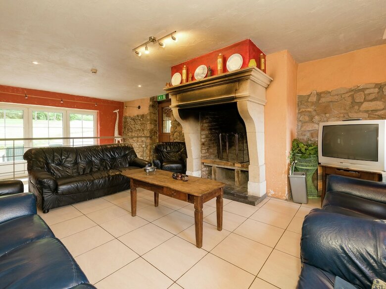 Glorious Holiday Home In W�ris With Jacuzzi