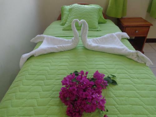 Hostal Casa Cascada Suites- Galapagos
