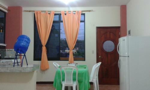 Hostal Casa Cascada Suites- Galapagos