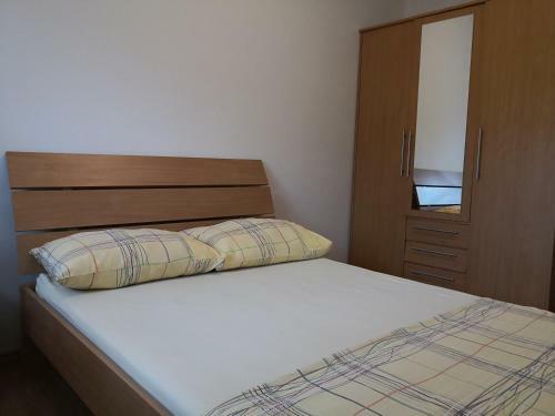 Apartments Mladenka 20m From Marina!