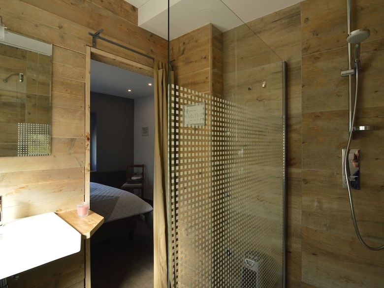 Luxurious Holiday Home In Francorchamps With Sauna