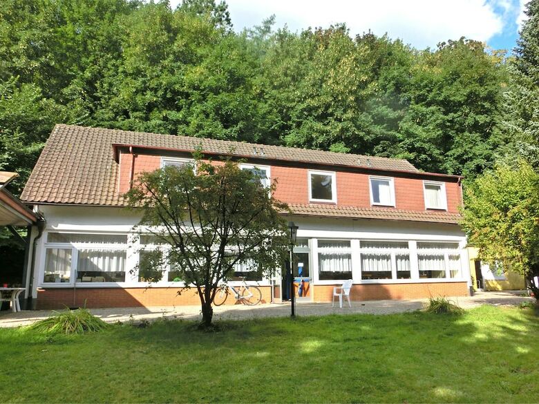 Spacious Holiday Home In L�wensen Lower Saxony Near Forest