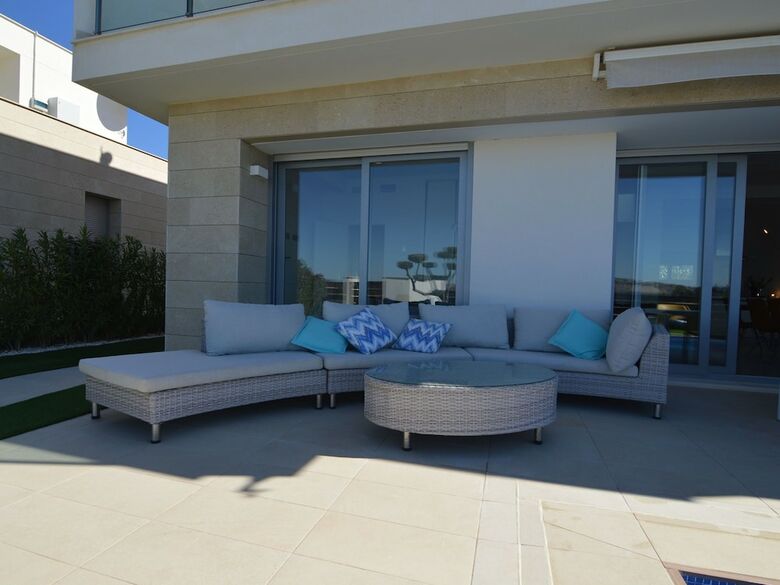 Luxurious Villa With Private Swimming Pool In Orihuela