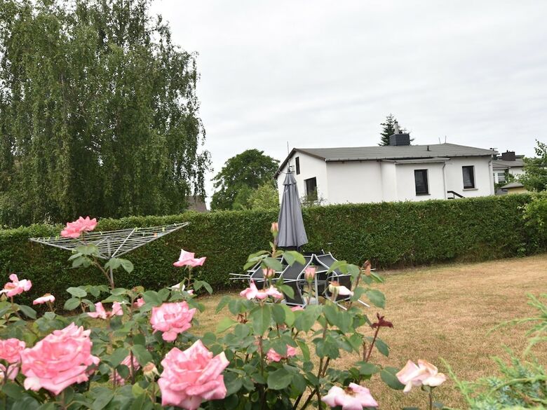 Modern Holiday Home In Rerik Wit Garden