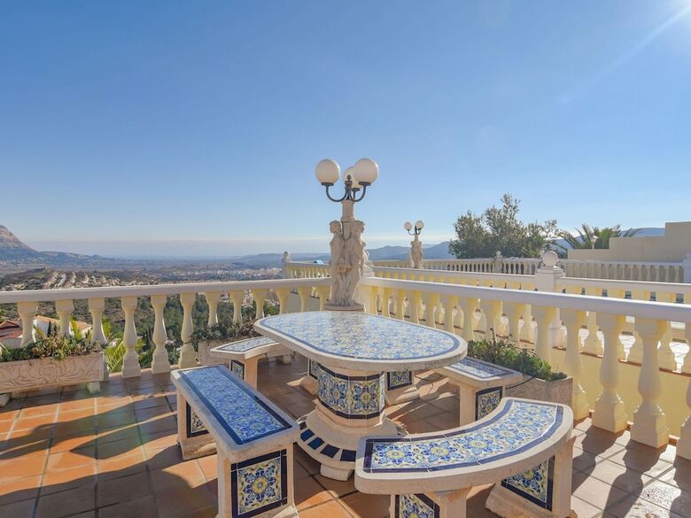 Modern Villa In Pedreguer With Private Pool
