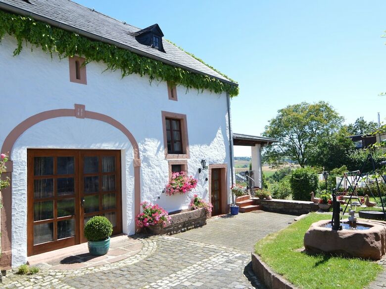 Holiday Home In Ittel With Balcony, Heating, Bbq, Parking