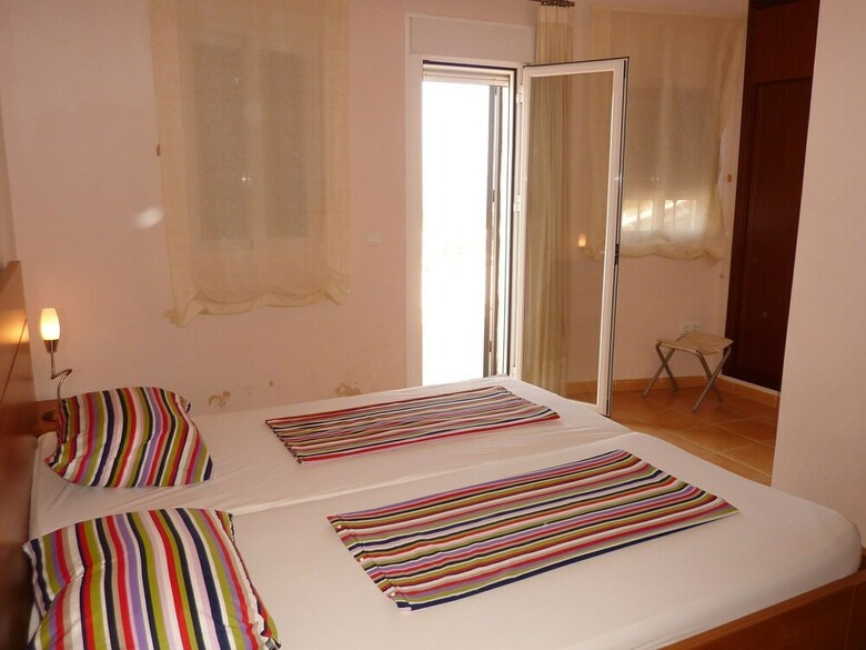 Delightful Villa In Algarrobo With Beach Near